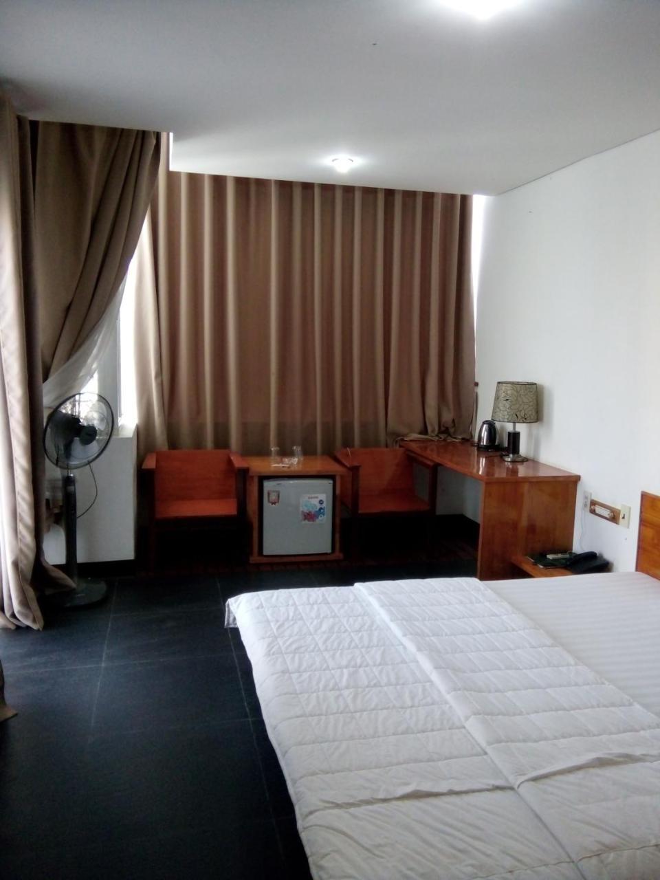 Khach San Thuong Mai Hotel Yen Thinh Buitenkant foto